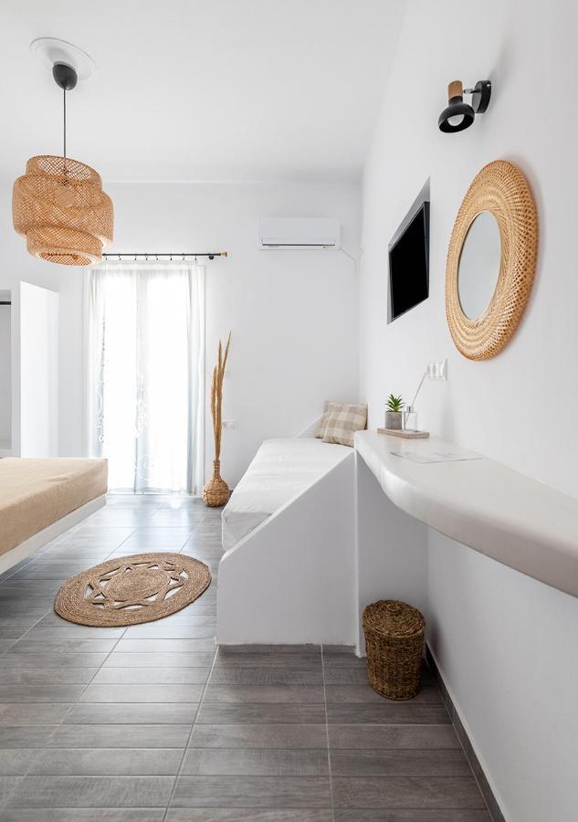Dorkas Luxury Rooms&Apartments Livadakia ภายนอก รูปภาพ